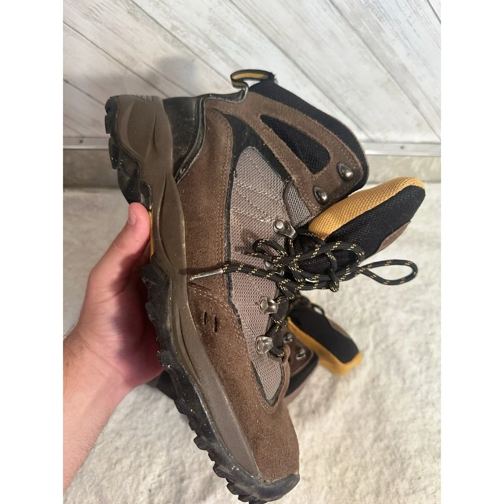 Ozark Trail Men's Mid Hiking Boots Brown Yellow Size 12 Pre-Owned Outdoor Trail